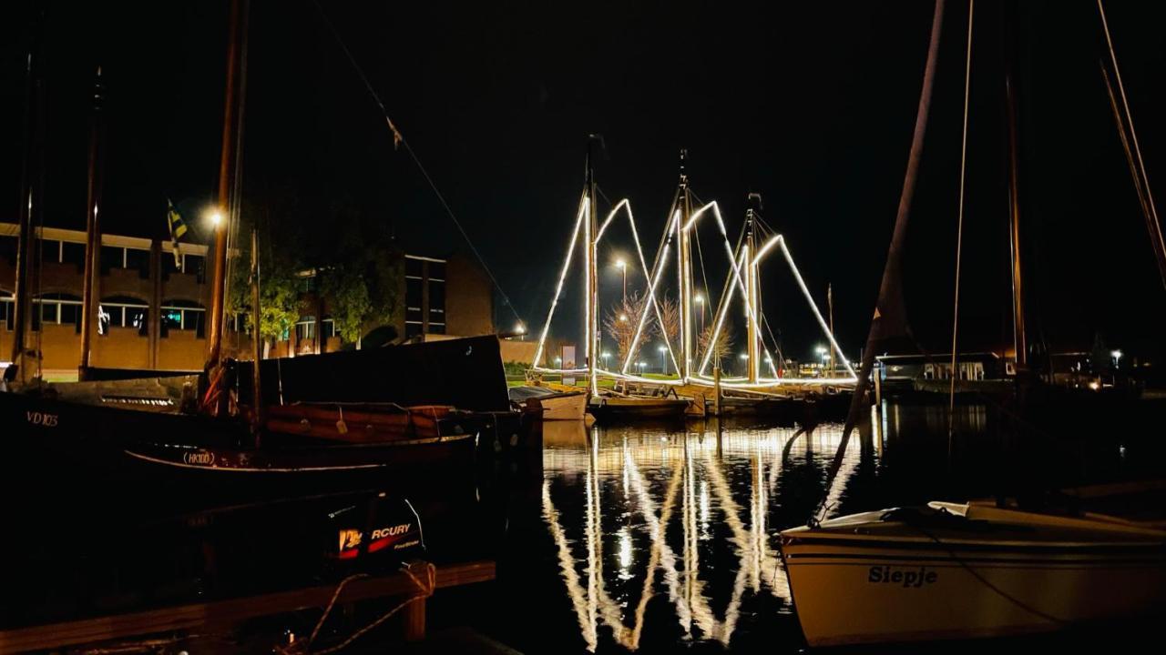 Woonboot 4 Harderwijk Hotel ภายนอก รูปภาพ