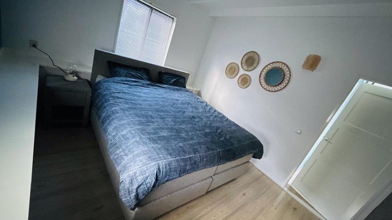 Woonboot 4 Harderwijk Hotel ภายนอก รูปภาพ